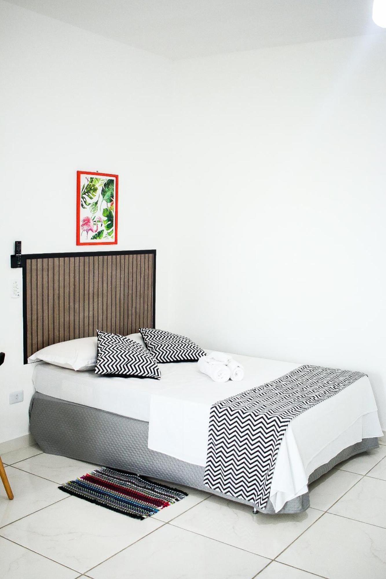 ピンダモニャンガバLoft05 Completo Ar Internet Garagem Prox Aparecida E Industriasアパートメント エクステリア 写真