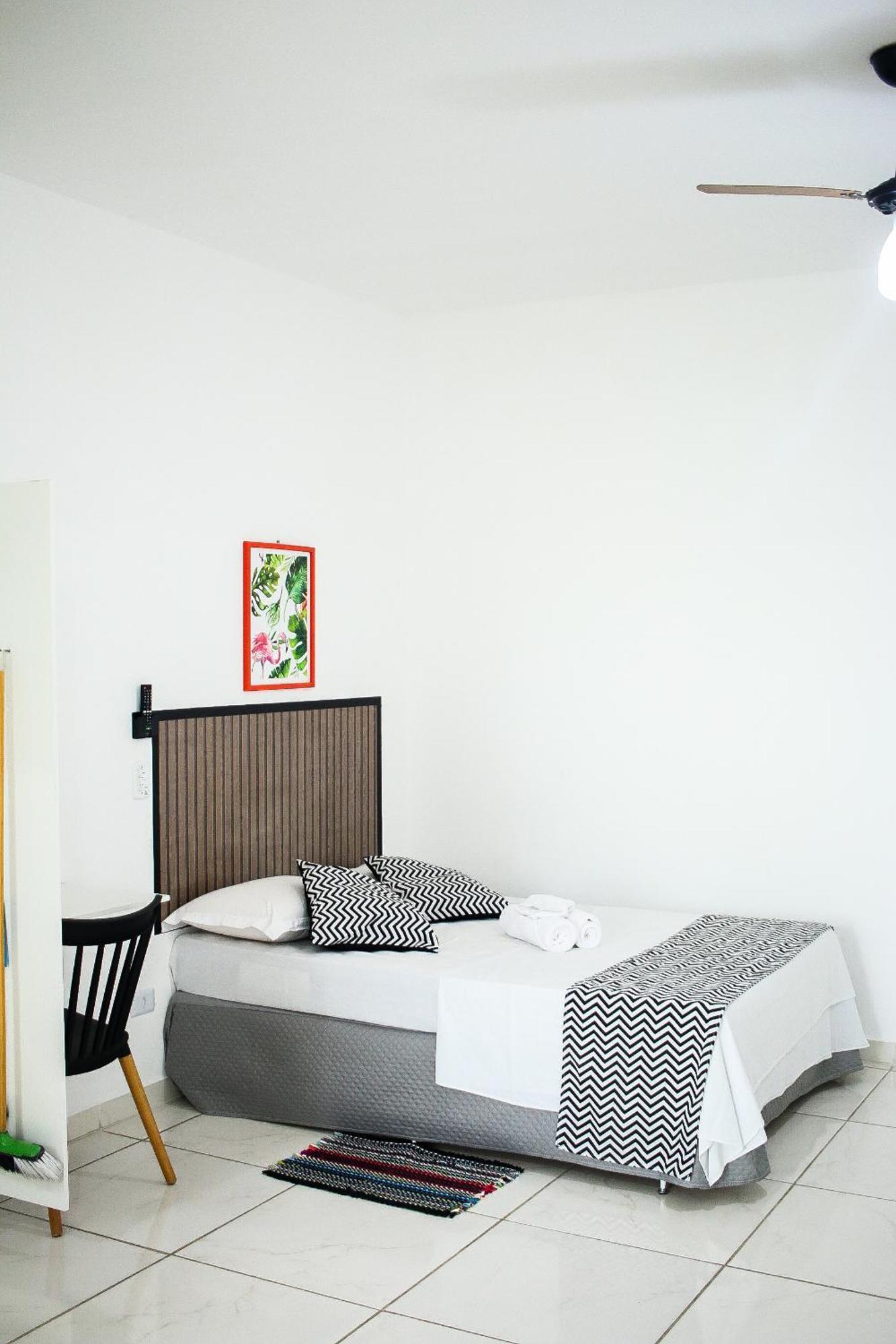 ピンダモニャンガバLoft05 Completo Ar Internet Garagem Prox Aparecida E Industriasアパートメント エクステリア 写真